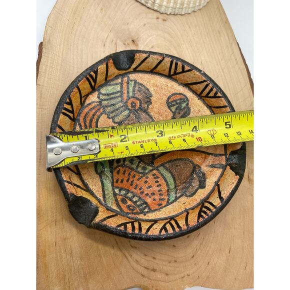 Handpainted Native inspired pottery ashtray - Picture 5 of 6